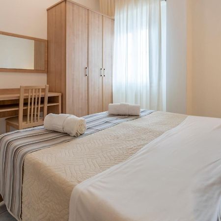 Hotel Cormoran Riccione Exteriör bild