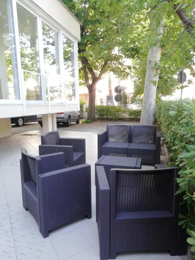 Hotel Cormoran Riccione Exteriör bild