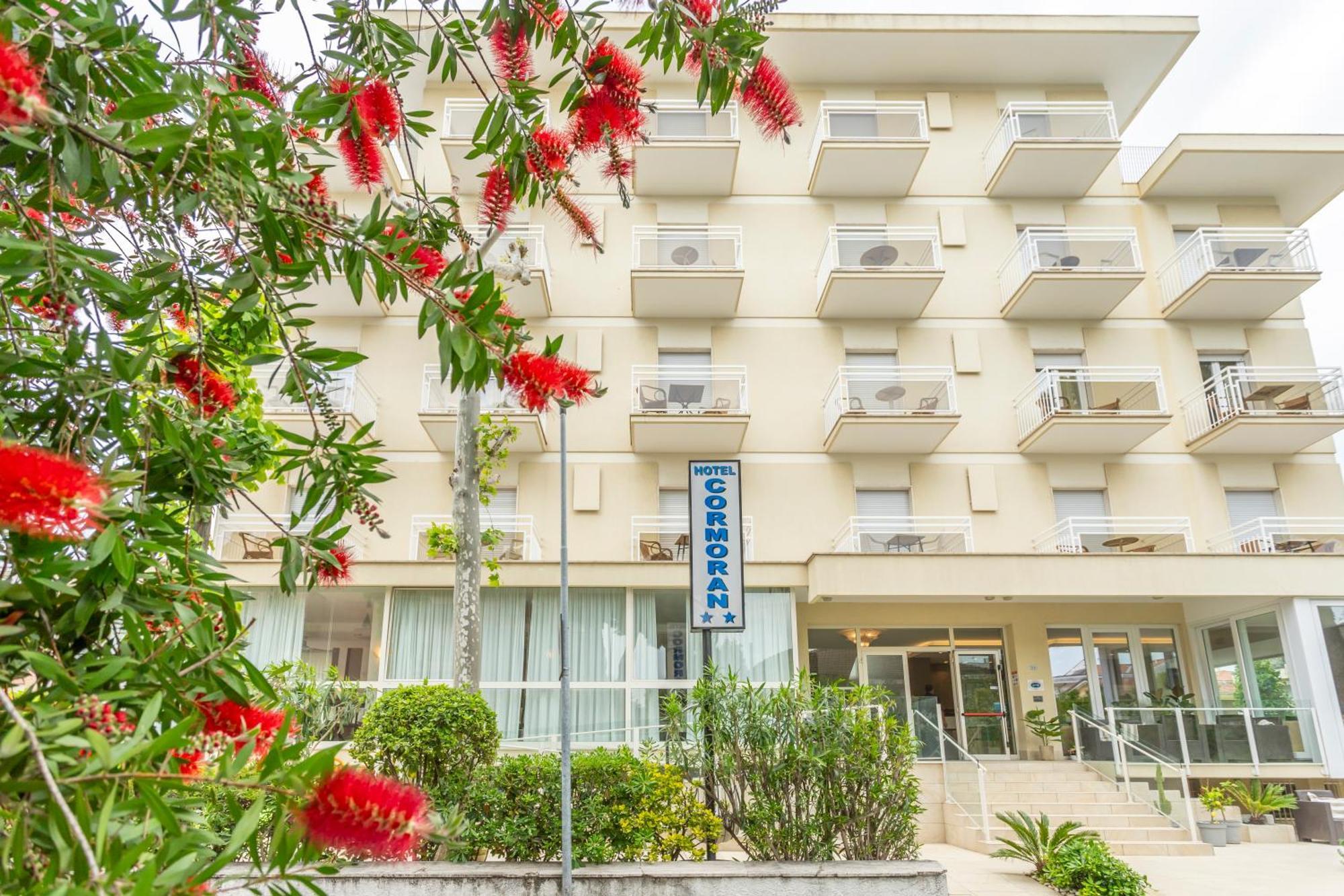Hotel Cormoran Riccione Exteriör bild