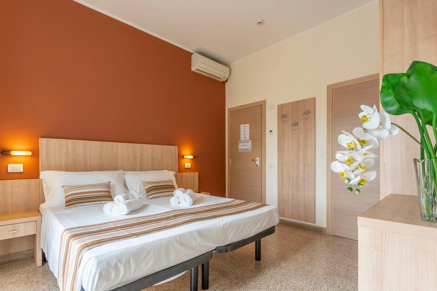 Hotel Cormoran Riccione Exteriör bild