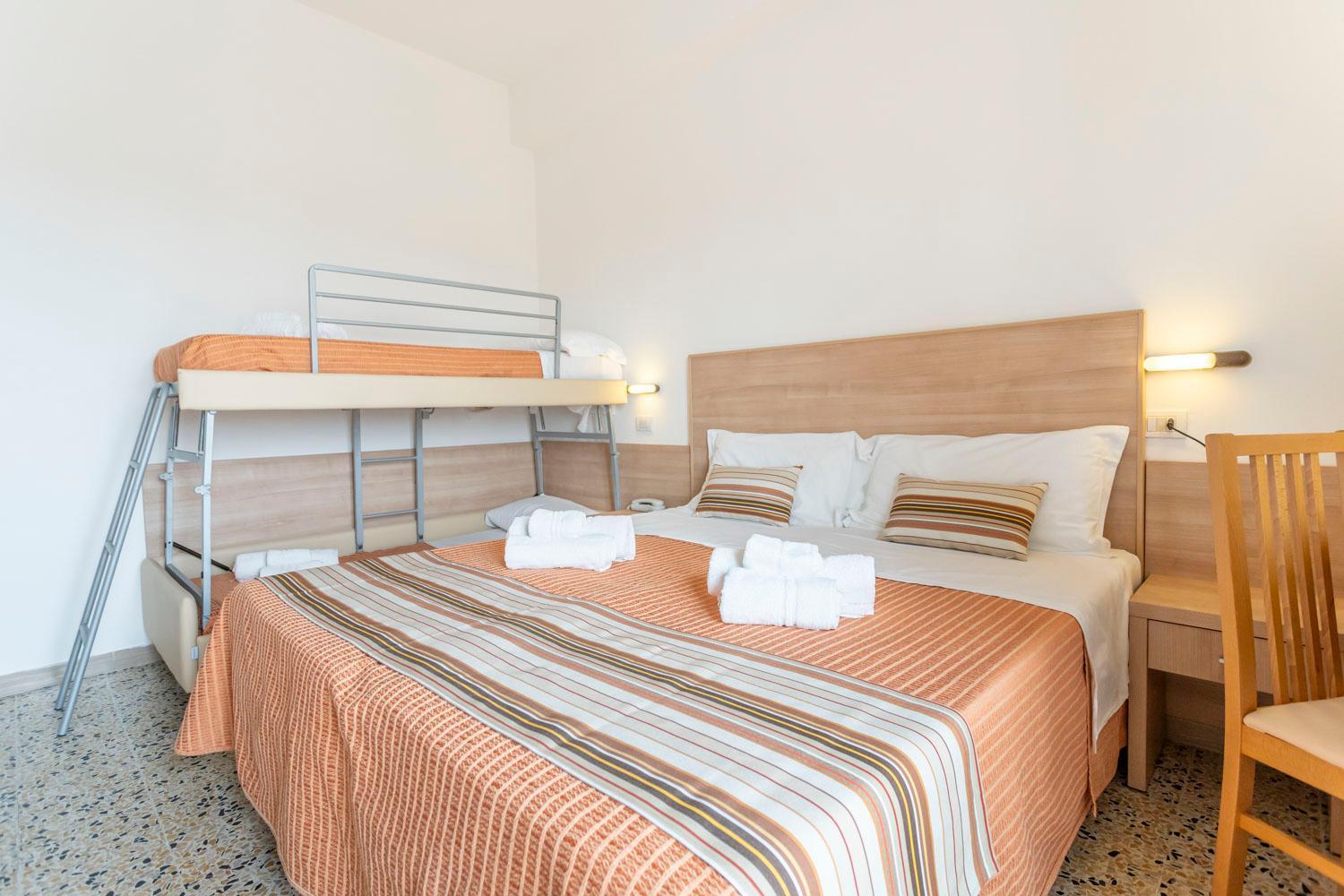 Hotel Cormoran Riccione Exteriör bild