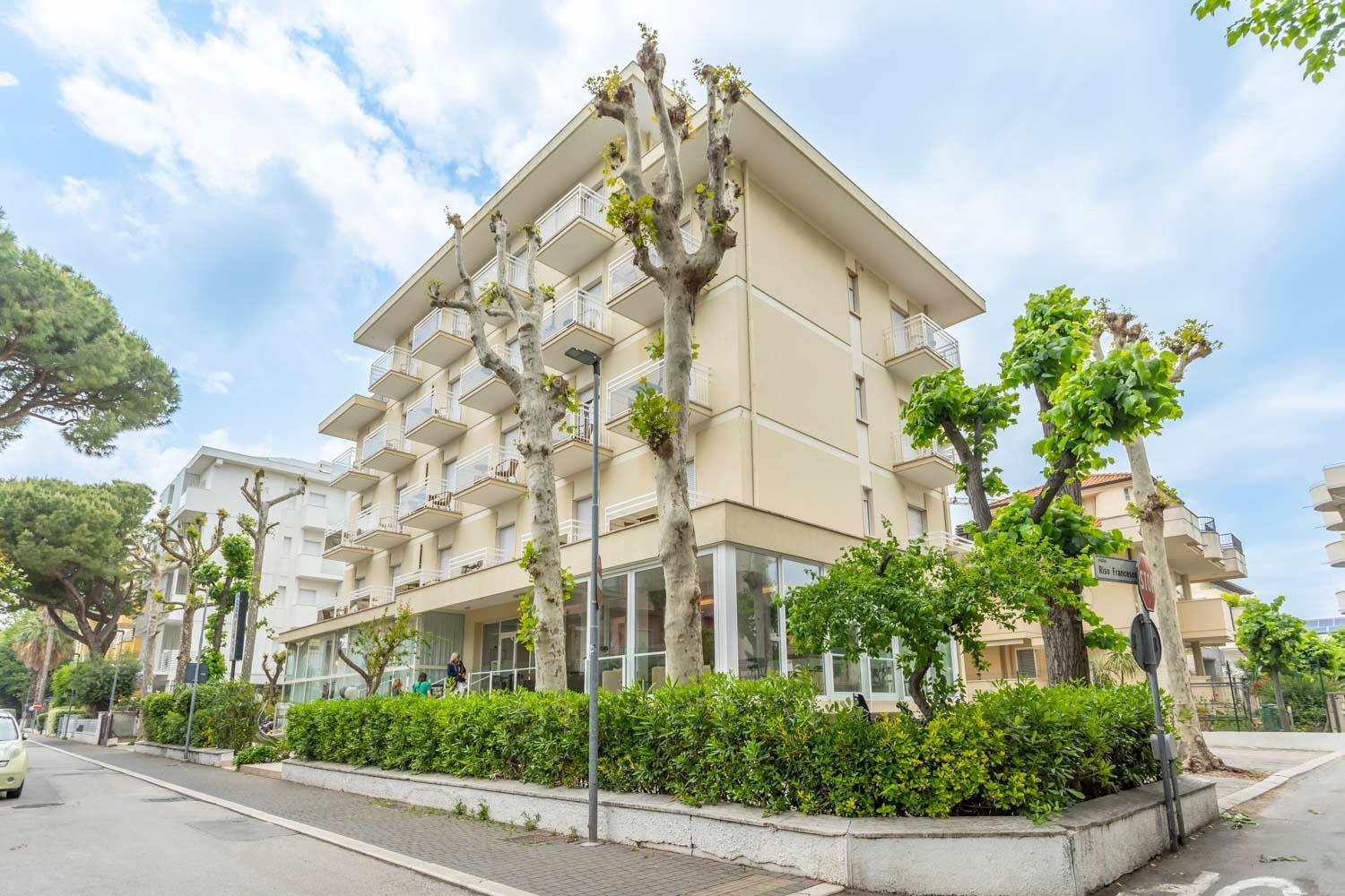 Hotel Cormoran Riccione Exteriör bild
